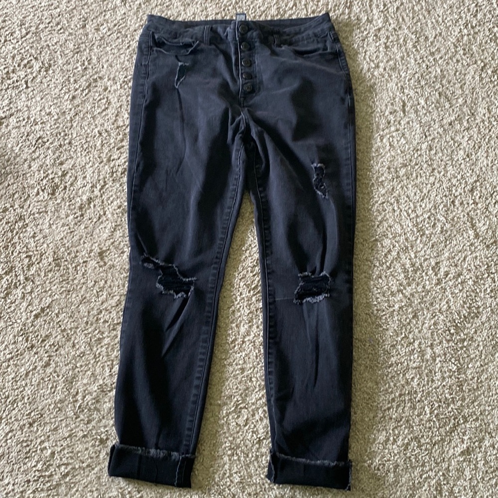 Super cute distressed black jeans